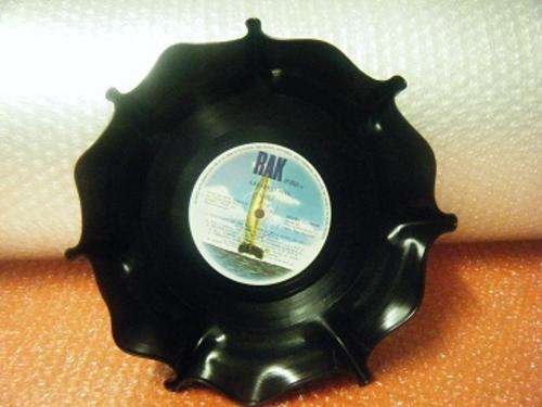 FIRST TIME ON BID OR BUY-VINYL SERVING BOWLS-BET PER BOWL