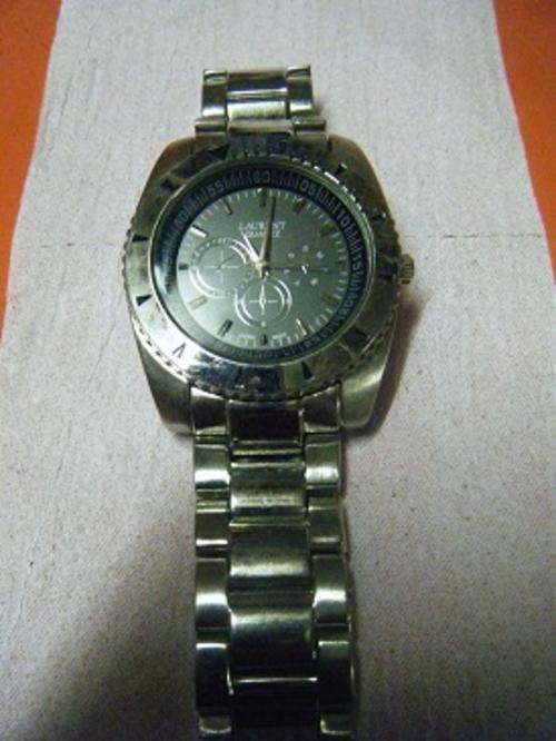LAURENT QUARTZ-MENS WATCH-VERY NICE