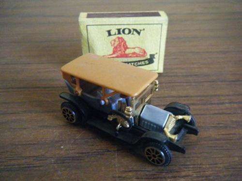 NO NAME CAR-NO BOX