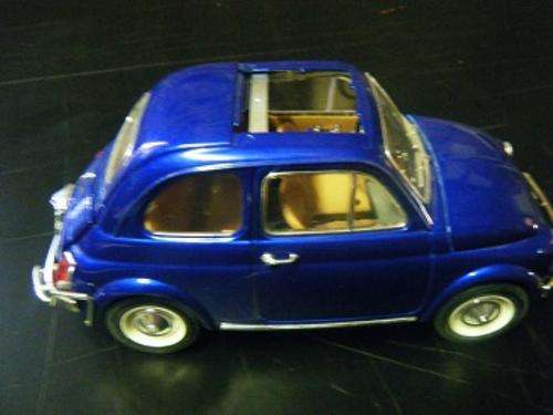 FIAT 500-BY BURAGO-1/16 SCALE-NO ROOF-NO BOX-HAS NO PAINT DAMAGE-SOLD AS IS