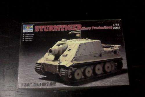 STURMTIGER(EARLY PRODUCTION)-BY TRUMPERTER-1/72 SCALE