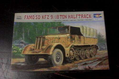 FAMO SD.KFZ.9/18 TON HALFTRACK-BY TRUMPERTER-1/72 SCALE