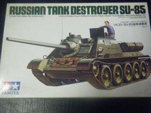 SU 85 RUSSIAN TANK DESTROYER-TAMIYA-1/35 SCALE