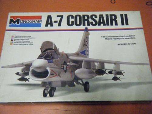 VOUGHT A-7 CORSAIR-MONOGRAM-1/48