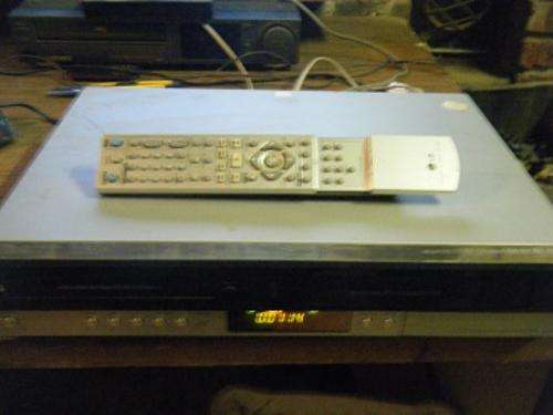 LG DVD/VCR RECORDER COMBO-WORKS 100%-WITH REMOTE
