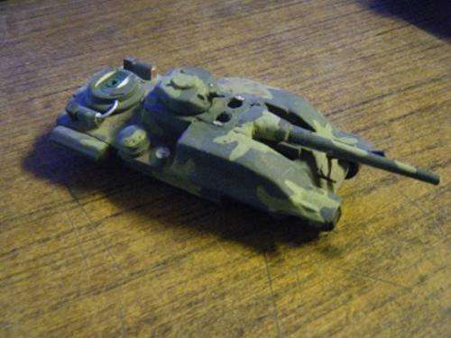 BUILT TANK DAMAGED-LENGTH=14CM/WIDTH=5CM