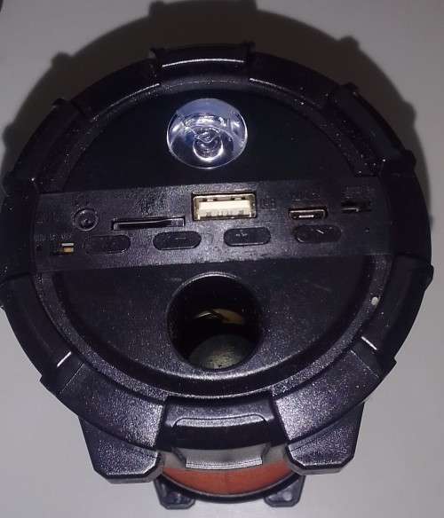 Mini boom box