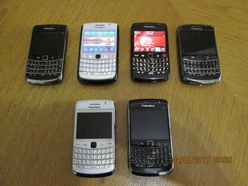 Blackberry bundle!!!! Bargain!!! Free Shipping!!!!