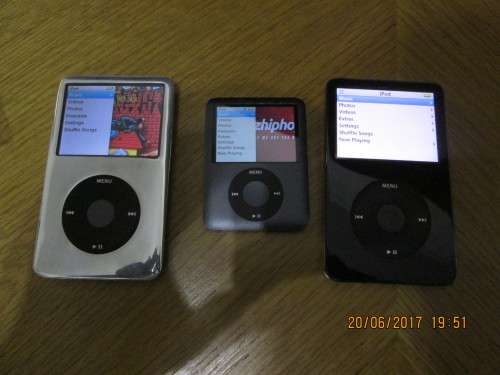 3 x iPod various generations !!!!! BARGAIN!!!! FREE SHIPPING!!!!!! PLEASE READ!!!!