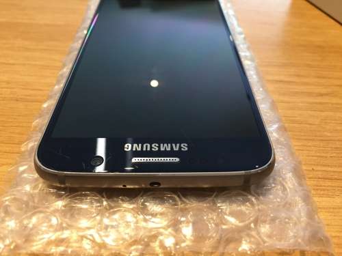 Samsung S6 32gb BARGAIN!!! Used has a lot of wear  !!!!!!!