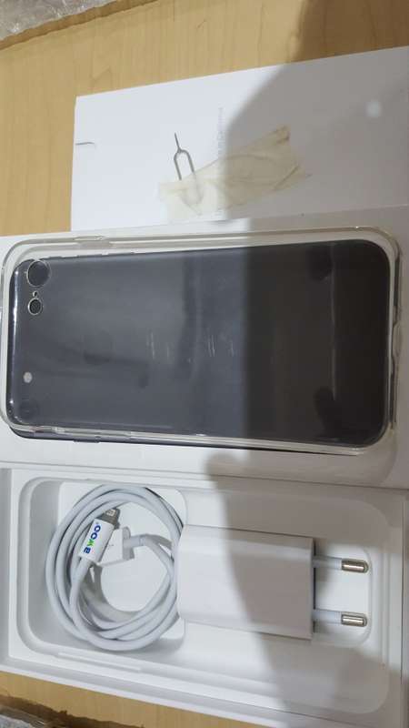 iPhone 7 32gb Jet Black !!!!  BARGAIN !!!!! LIKE NEW !!!! FREE SHIPPING !!!!!