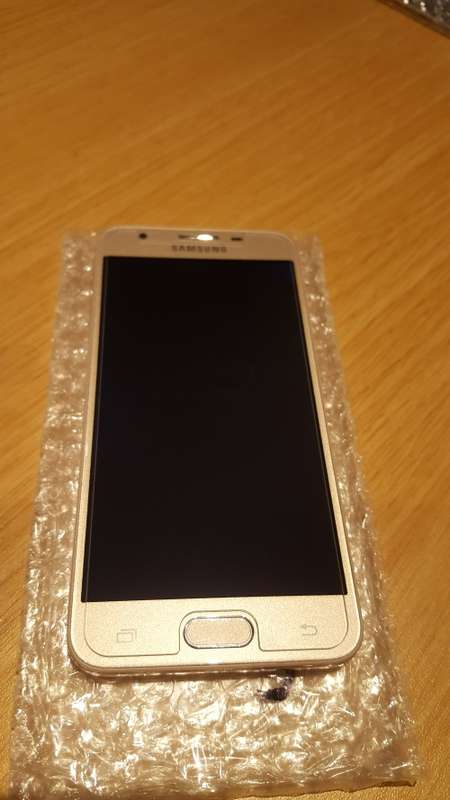 SAMSUNG J5 PRIME GOLD  !!!! BARGAIN !!!! CLOSE TO NEW !!!!! FREE SHIPPING !!!!!!