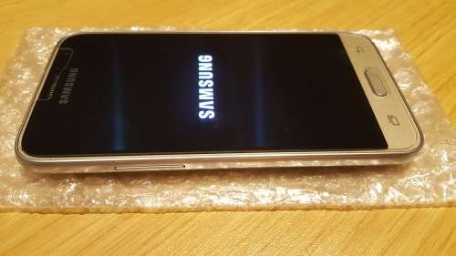 Samsung J3 2016 !!!!!! SUPER BARGAIN !!!!! LIKE NEW !!!!!