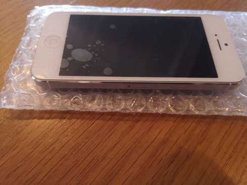 iPhone 5s  !!!!  BARGAIN !!!!   LIKE NEW !!!!!