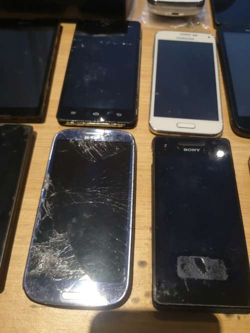 20 X devices lot !!!! PLEASE READ !!!!