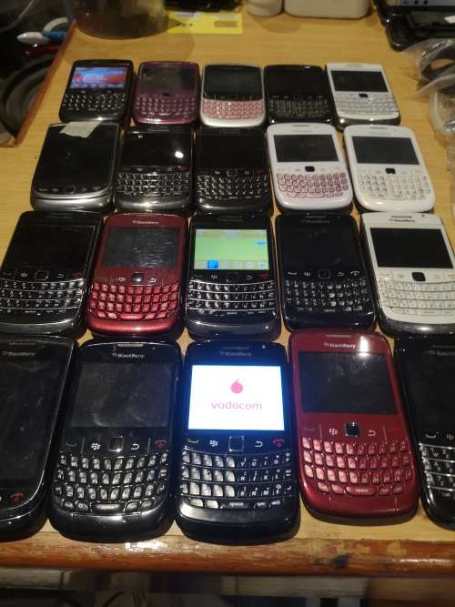 Lot of blackberry devices !!! Please read !!!