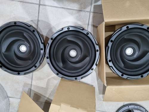 1 x Kenwood 12inch Subwoofer 1000watt !!!! BARGAIN !!!! FREE SHIPPING !!!! LAST ONE !!!!!