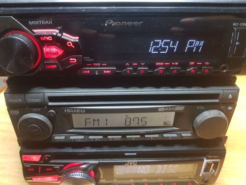 3 x CAR RADIOS !!!! BARGAIN !!!! FREE SHIPPING POSTNET !!! PLEASE READ !!!! CLEAR OUT !!!!