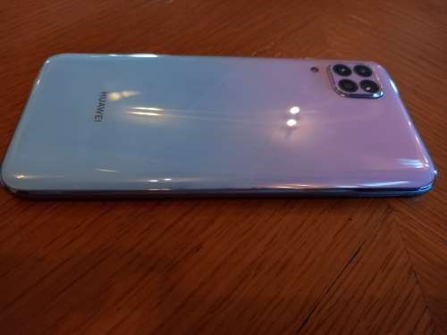 Huawei P40 Lite !!!! BARGAIN !!!! LIKE NEW !!! FREE SHIPPING POSTNET !!!