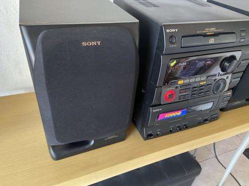 SONY OLD SKOOL HIFI WITH REMOTE !!!! PLEASE READ !!! BARGAIN !!!
