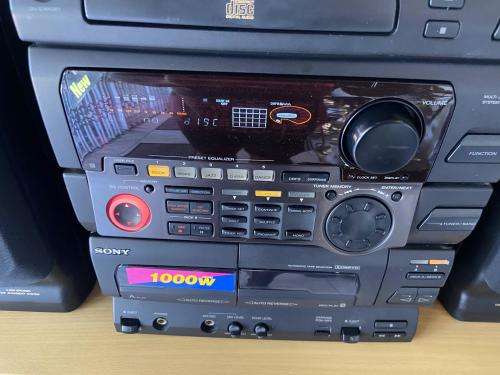 SONY OLD SKOOL HIFI WITH REMOTE !!!! PLEASE READ !!! BARGAIN !!!