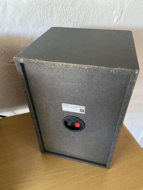 SONY OLD SKOOL HIFI WITH REMOTE !!!! PLEASE READ !!! BARGAIN !!!