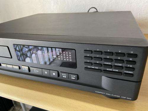 SONY OLD SKOOL COMPACT DISC PLAYER !!! BARGAIN !!!