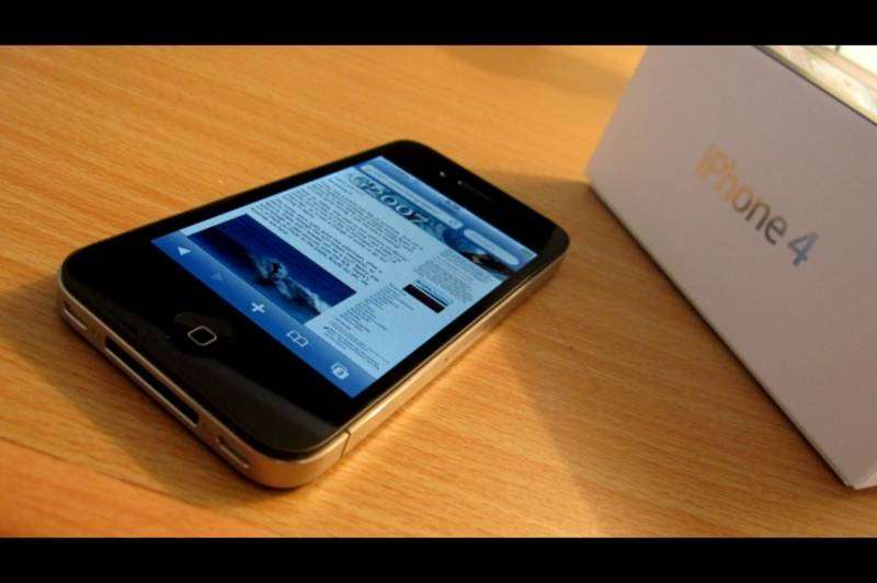 iPhone 4