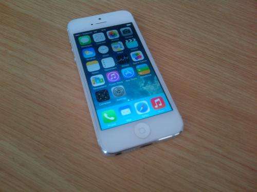 iPhone 5 16gb BARGAIN!!!! FREE SHIPPING!!! LIKE NEW!!!!!! PLEASE READ!!!!