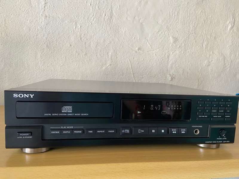 Sony cd player !!! Bargain !!!