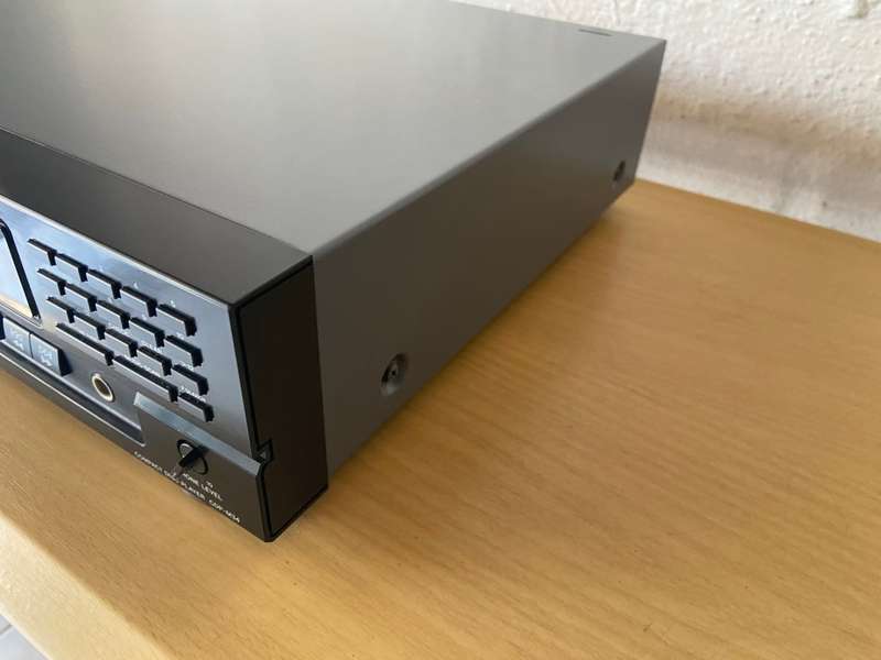 Sony cd player !!! Bargain !!!