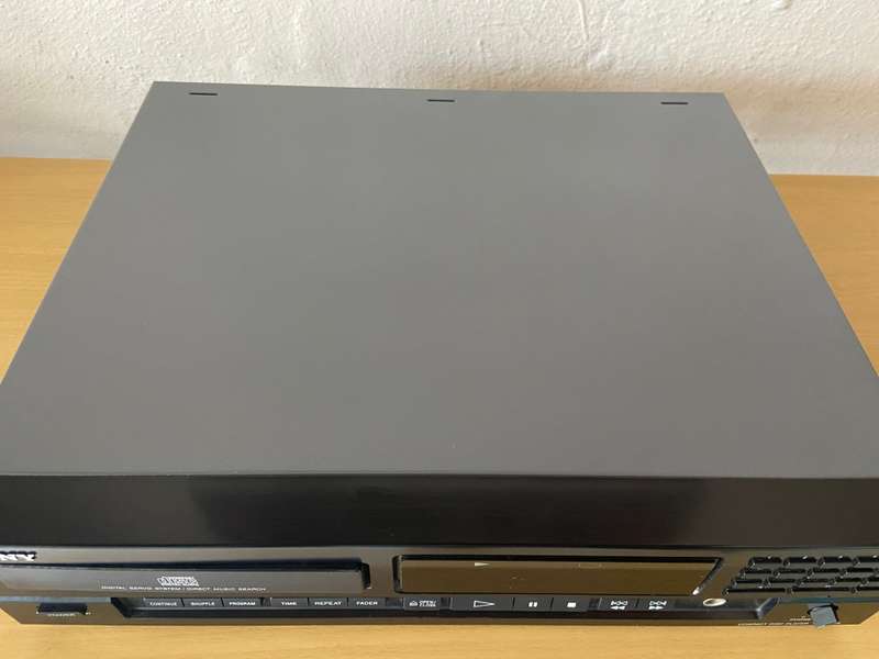 Sony cd player !!! Bargain !!!
