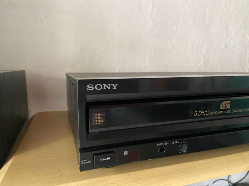 Sony 5 Disc CD Player