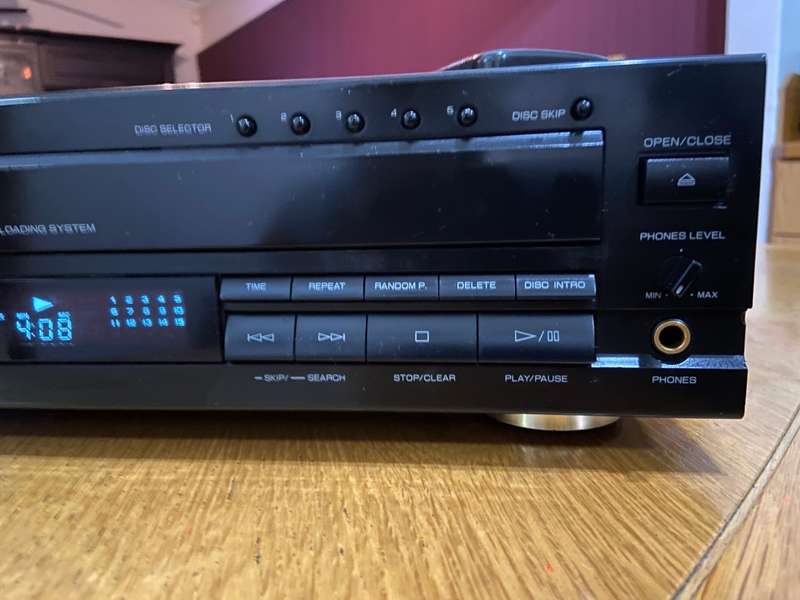 SHERWOOD 5 DISC PLAYER WITH REMOTE   !!! BARGAIN !!! FREE SHIPPING TO DOOR !!!!