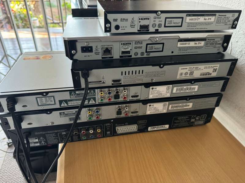 Lot of Bluray /dvd players !! Bargain !!! Please read !!!