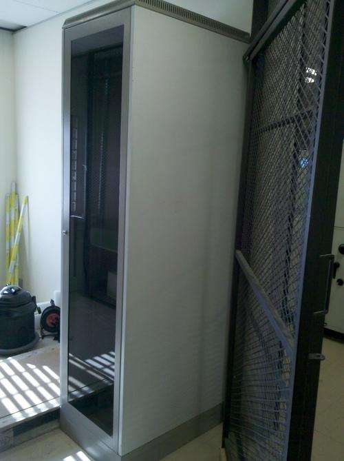 Server rack cabinet 19 inch 47U with door and fans