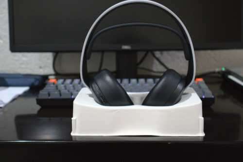 PlayStation 5 (Digital Edition) with Pulse 3D Headphones