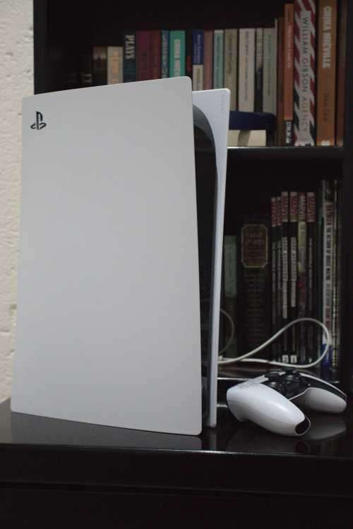 PlayStation 5 (Digital Edition) with Pulse 3D Headphones