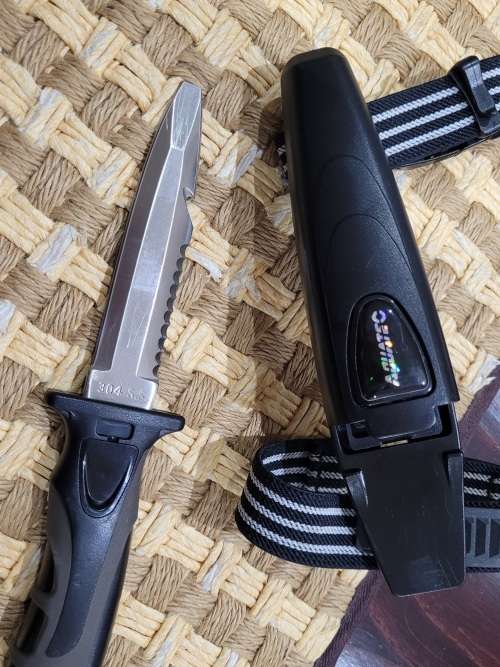 Quality Aquatek Divers knife ! With hard sheath !