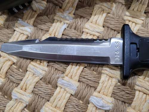 Quality Aquatek Divers knife ! With hard sheath !