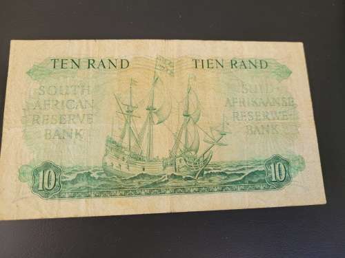 Nice condition ! 1961/62 DeKock R10 banknote ! Rare Find !