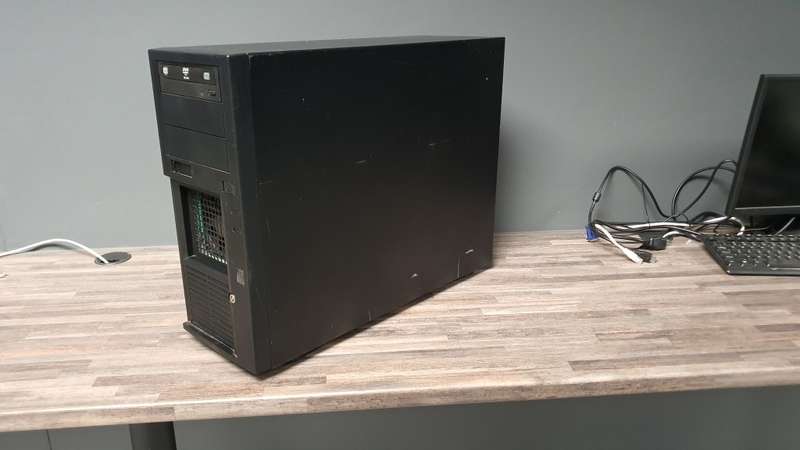 5 server Lot (FINAL PRICE DROP)