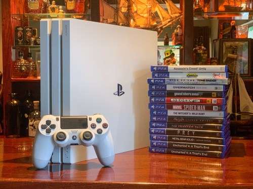 PS4 Pro White 2TB