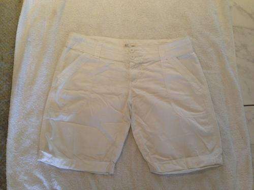 WHITE SHORTS-EXCELLENT CONDITION