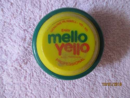 RARE RUSSELS MELLO YELLO YO-YO WITHOUT STRING
