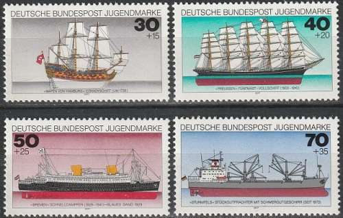 GERMANY 1977 Youth Hostel - Ships UMM CV R110 SG 1819-22
