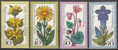 BERLIN 1975 Charity Stamps - Flowers UMM CV R88 SG B494-97