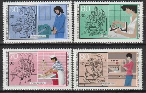 GERMANY 1987 Youth Hostel - Crafts UMM CV R214.50 SG 2179-82