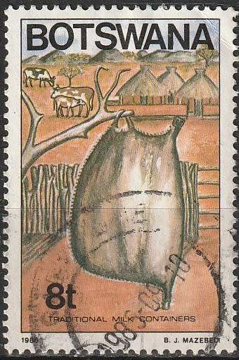 BOTSWANA 1986 Traditional Milk Containers ULH CV R2.20 SG 599