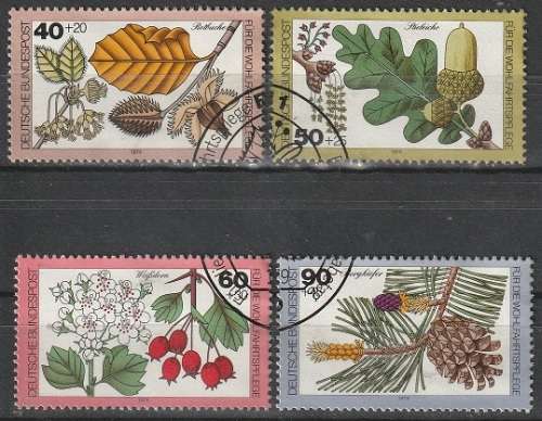 GERMANY 1979 Charity Stamps - Forest Fruits and Nuts UNH CV R93.50 SG1905-8